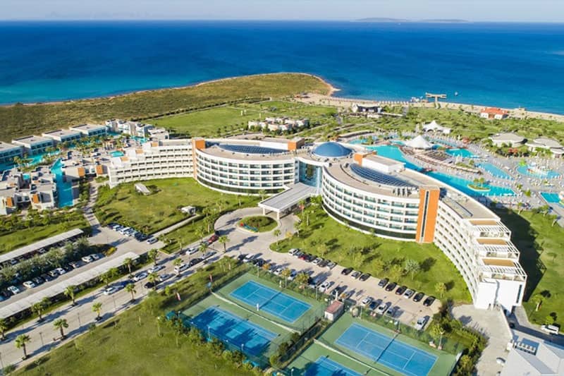 Aquasis De Luxe Resort & Spa