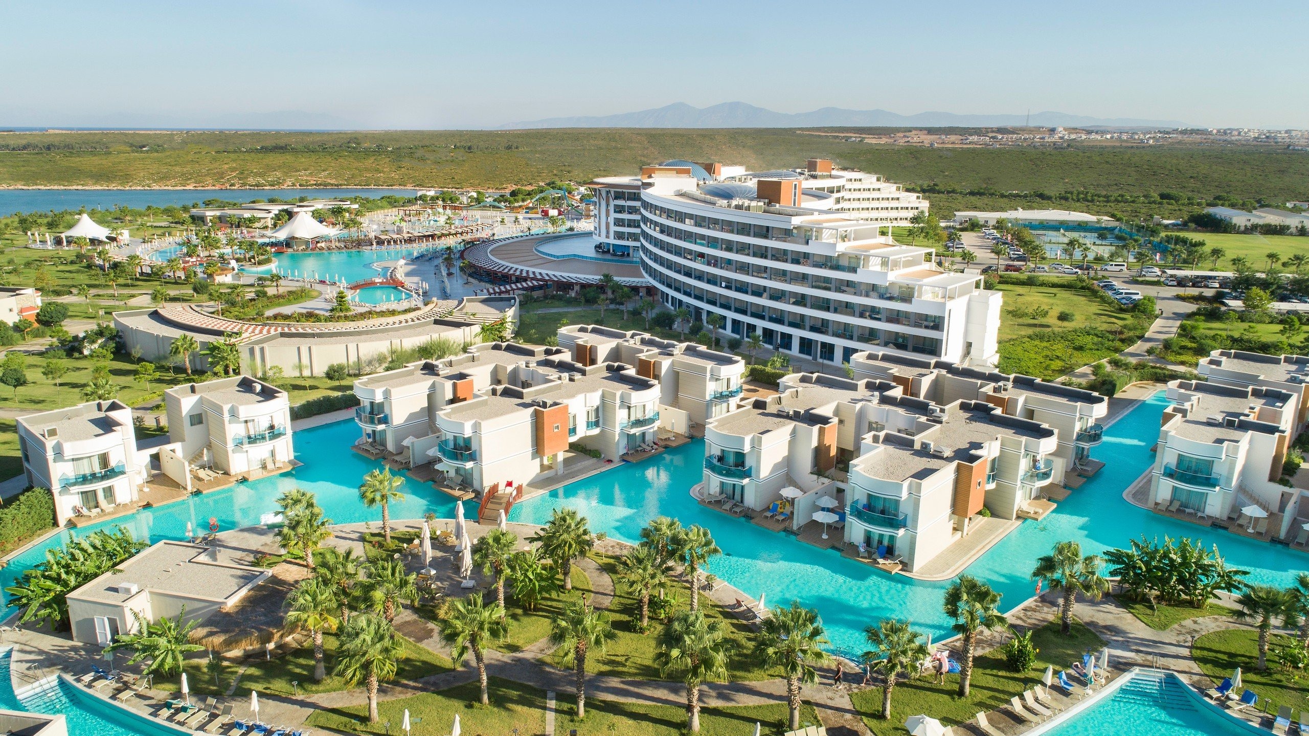 Aquasis Deluxe Resort & Spa